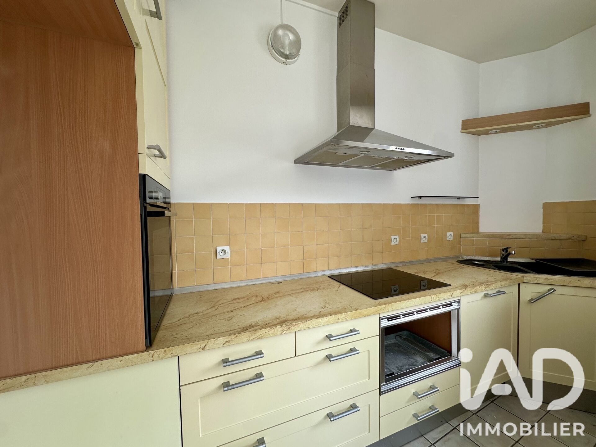 Appartement à vendre, 82m², Courbevoie
