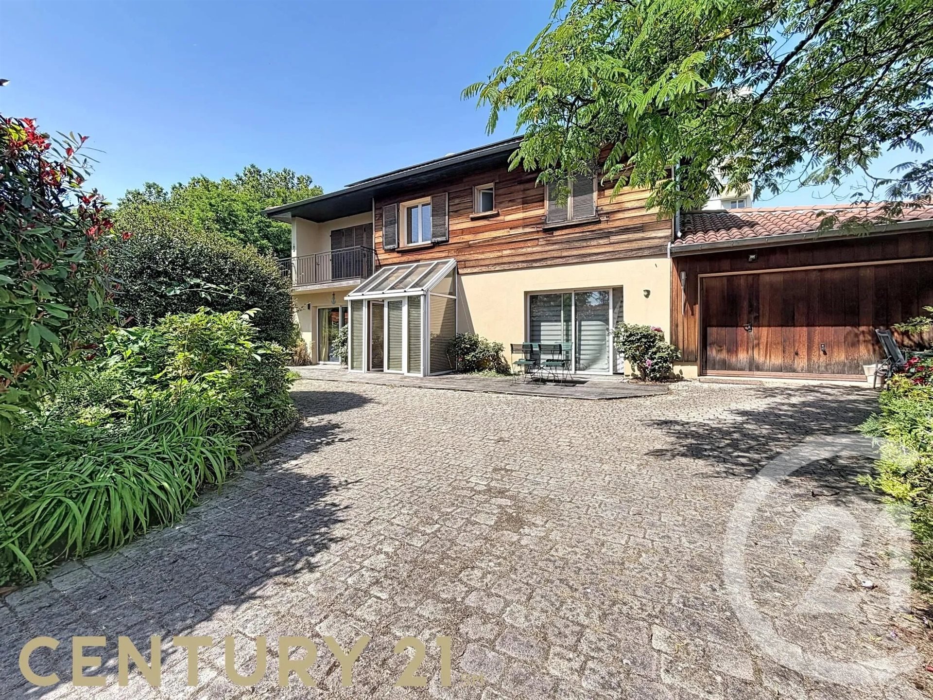 Maison à vendre, 200m², Sathonay-Camp