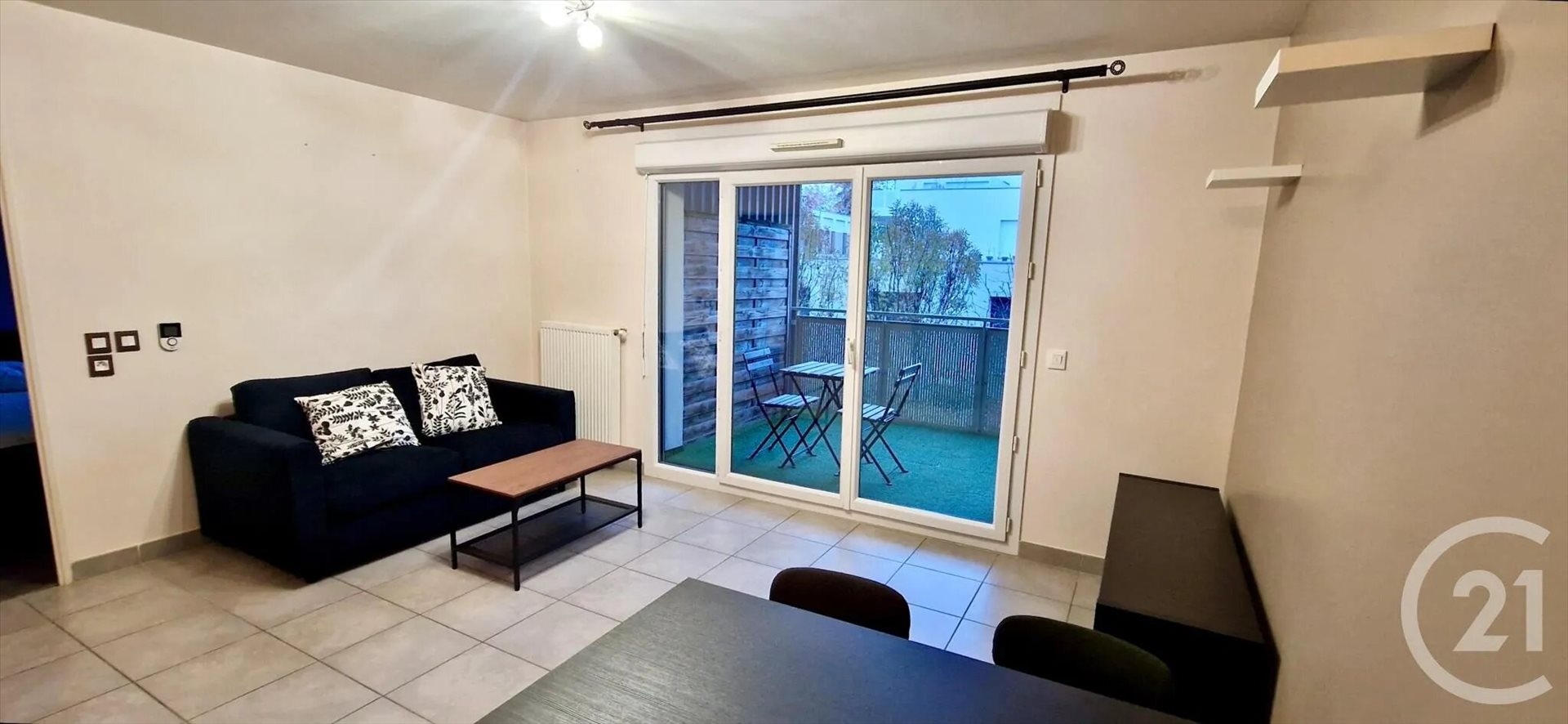 Appartement à louer, 43m², Sathonay-Camp