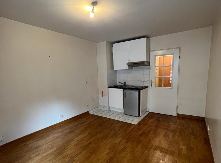 Appartement à louer, 1m², Levallois-Perret