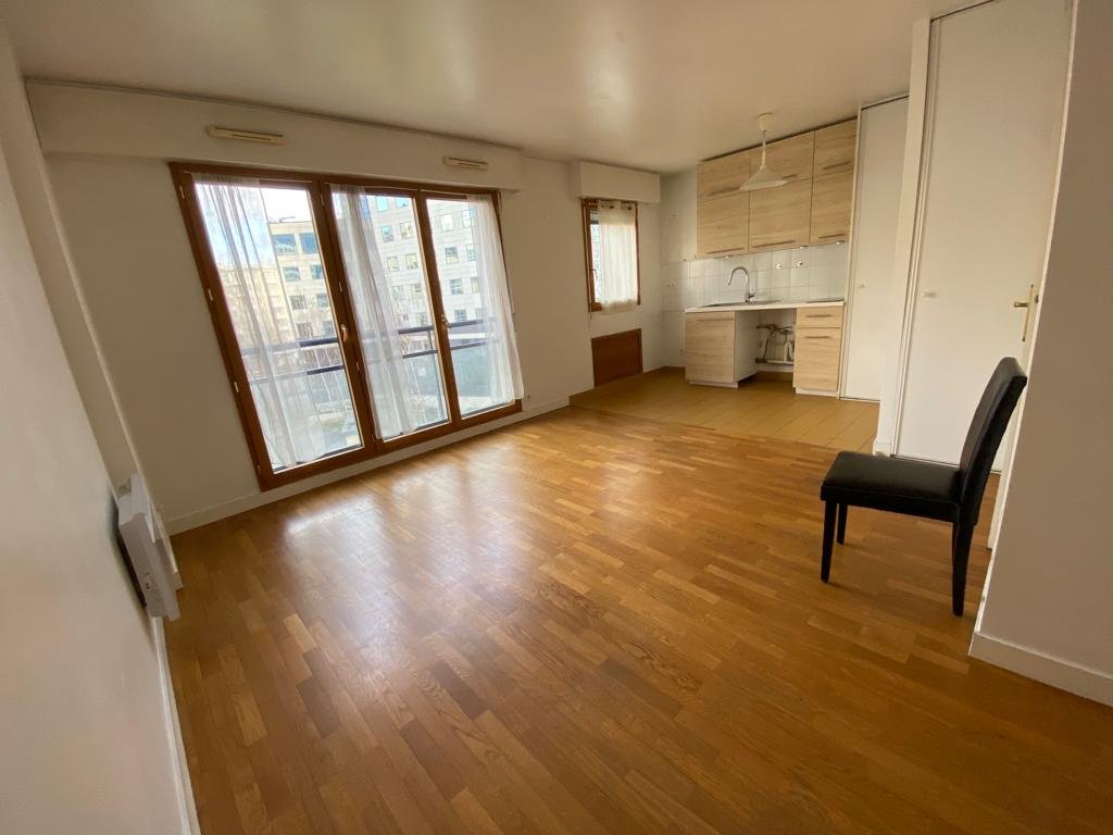 Appartement à louer, 30m², Courbevoie