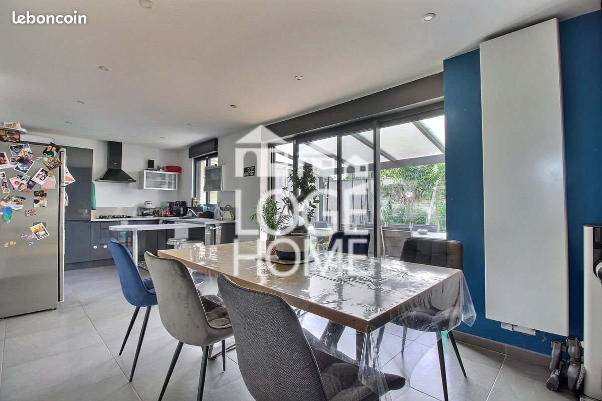 Maison à vendre, 134m², Salomé