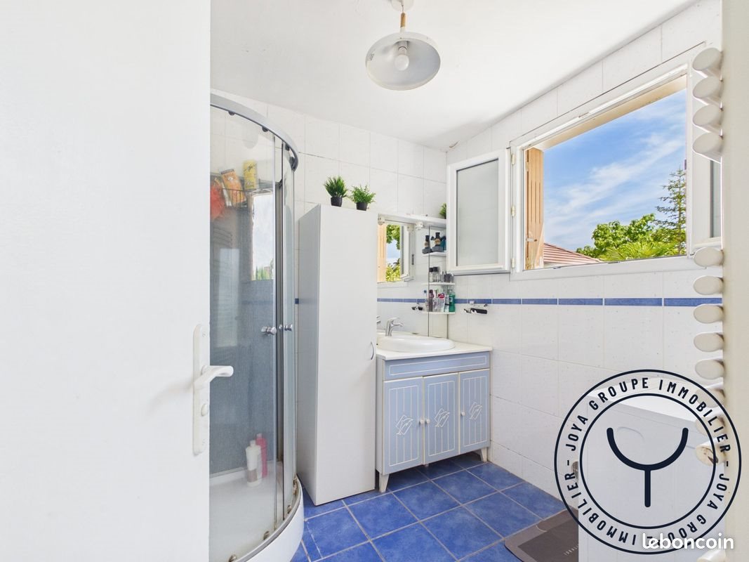 Maison à vendre, 113m², Ossey-les-Trois-Maisons