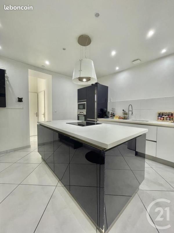 Appartement à vendre, 90m², Moulins
