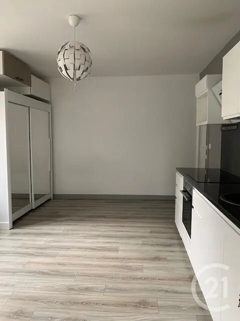 Appartement à louer, 27m², Ivry-la-Bataille