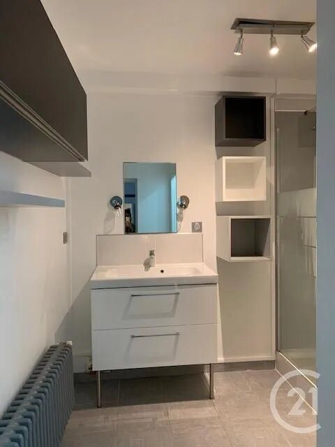 Appartement à louer, 27m², Ivry-la-Bataille