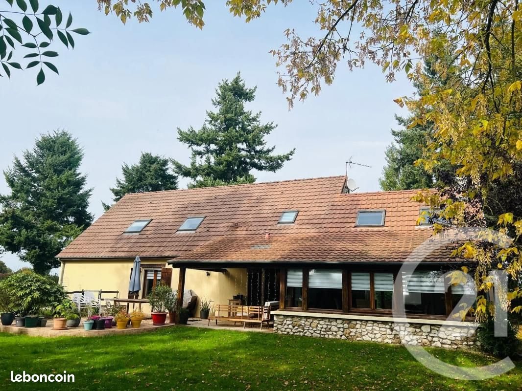 Maison à vendre, 203m², Bû