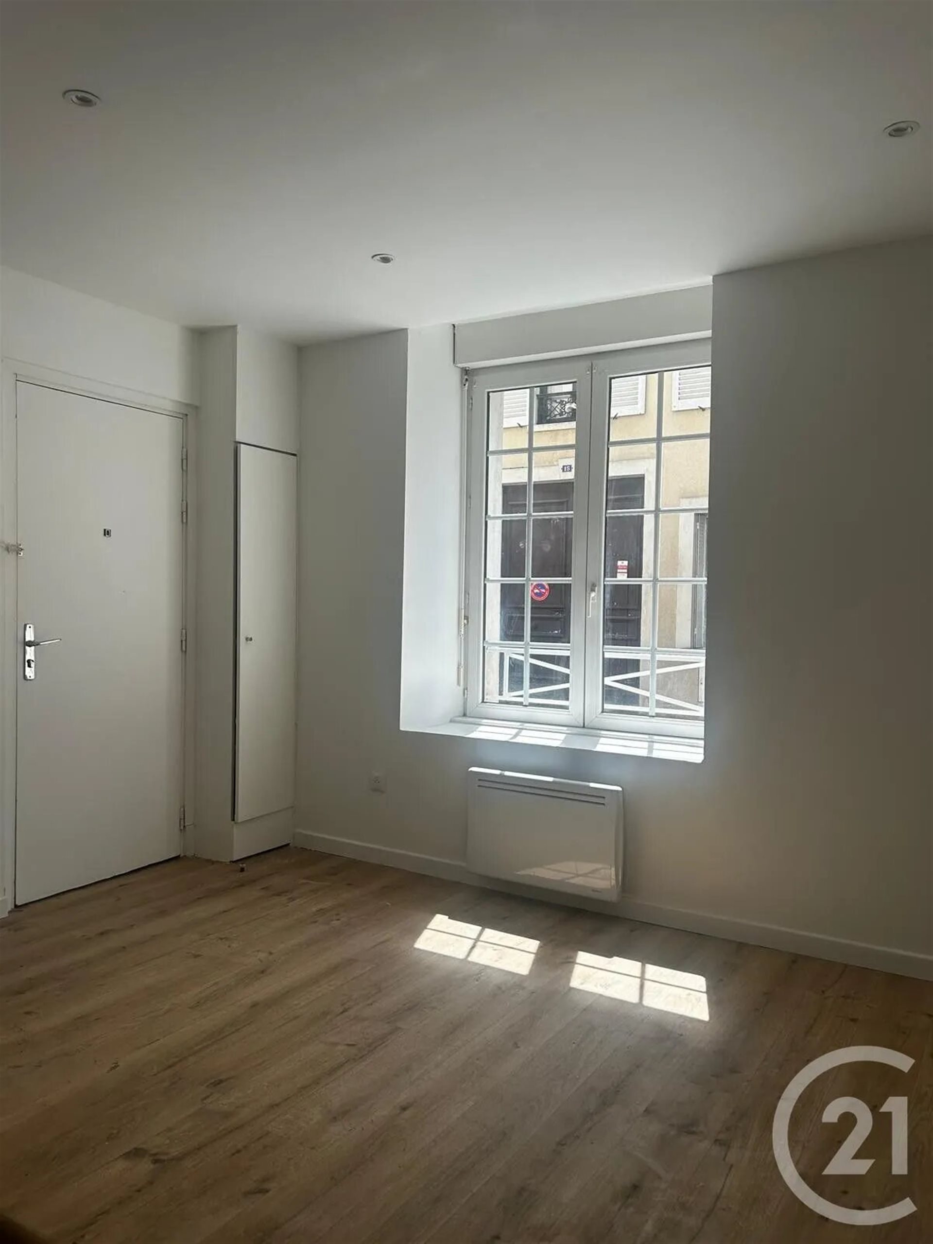 Appartement à louer, 19m², Septeuil