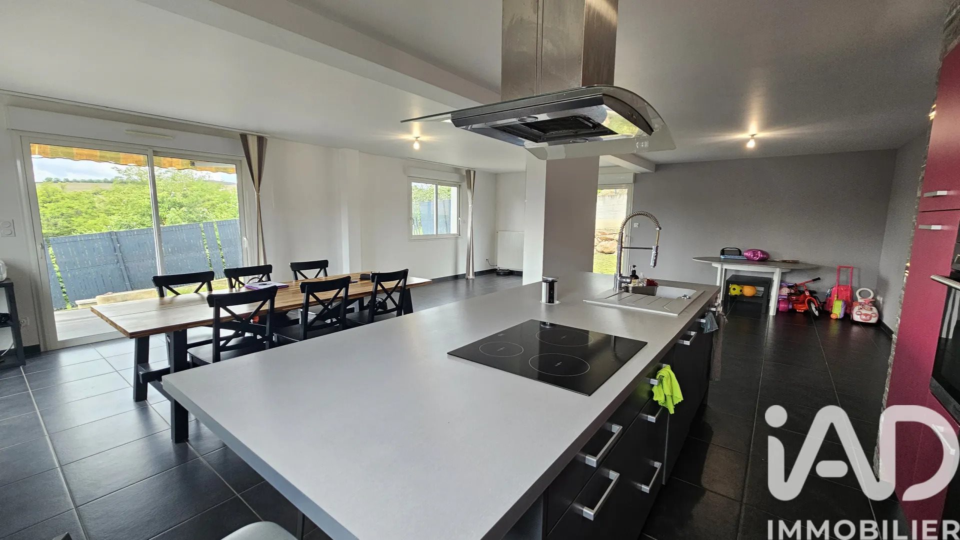 Maison à vendre, 129m², Le Cendre