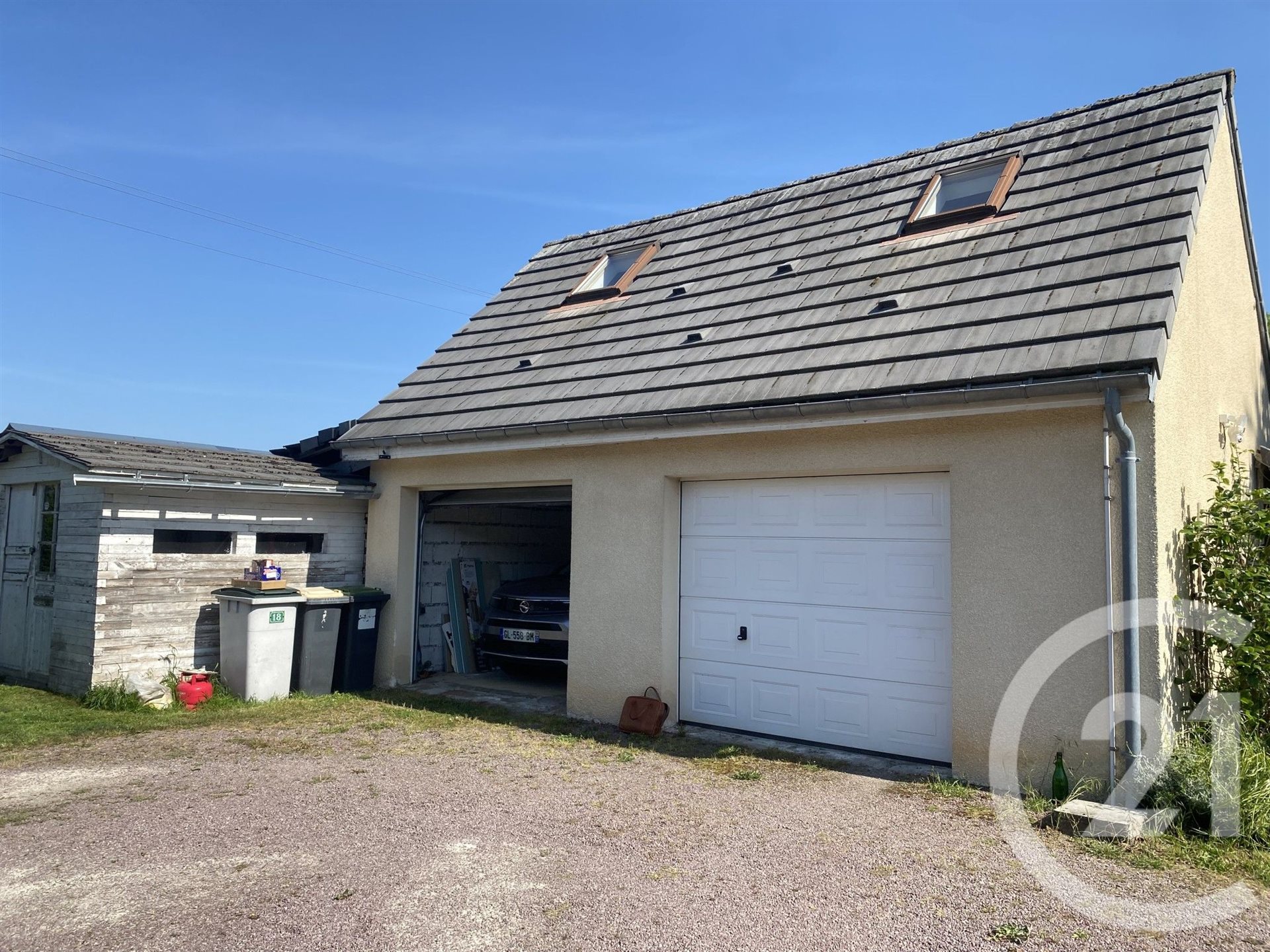 Maison à vendre, 176m², Saint-Léger-de-Rôtes