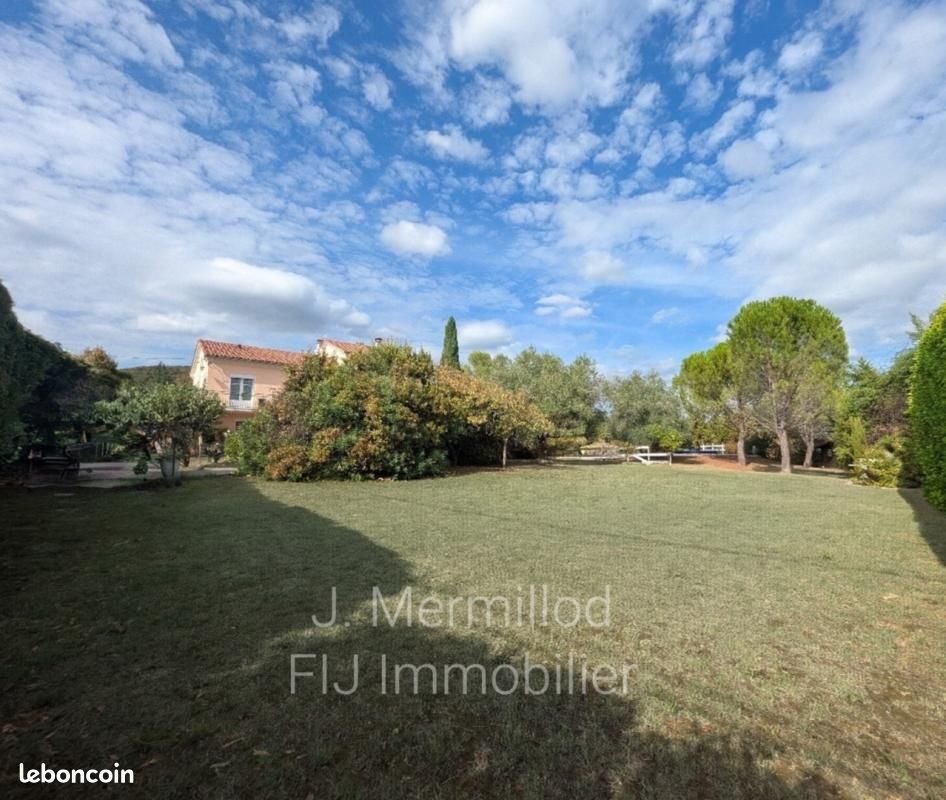 Maison à vendre, 183m², Saint-Privat-des-Vieux