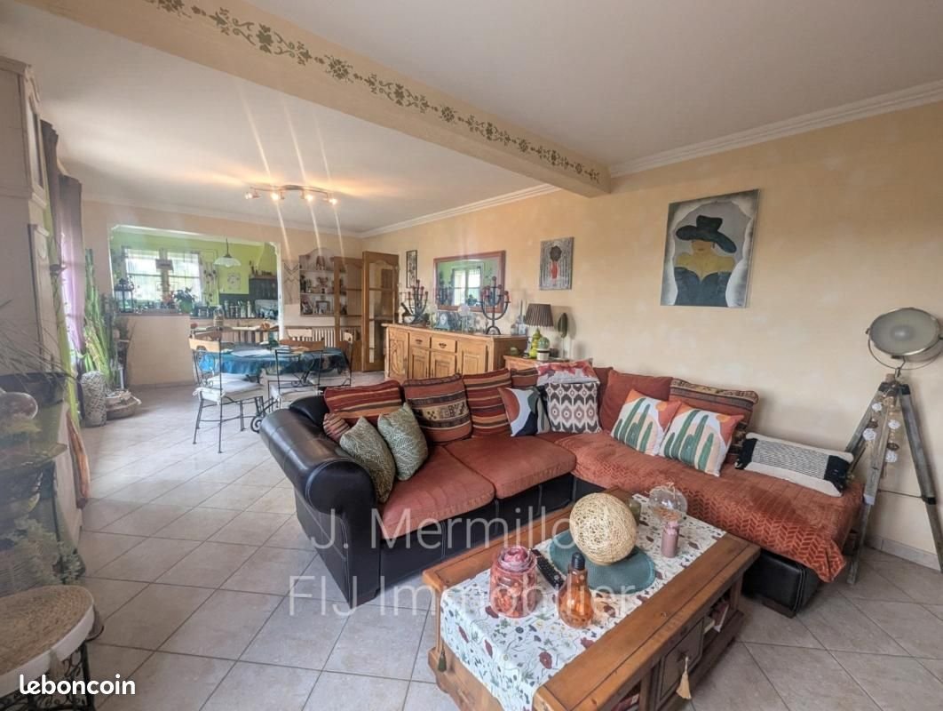 Maison à vendre, 183m², Saint-Privat-des-Vieux