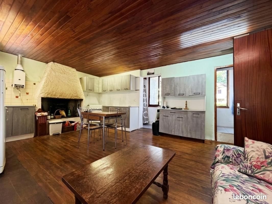 Maison à vendre, 69m², Brassac