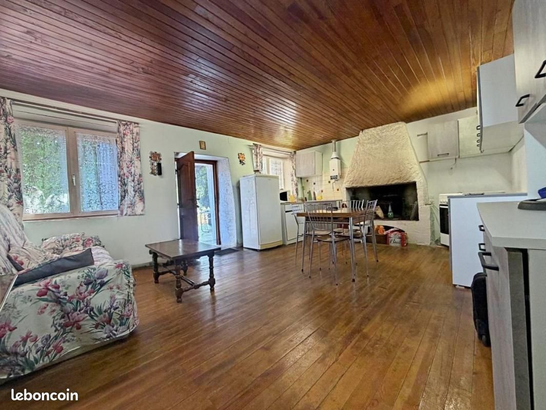Maison à vendre, 69m², Brassac