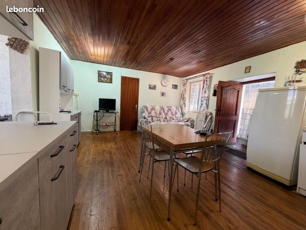 Maison à vendre, 69m², Brassac
