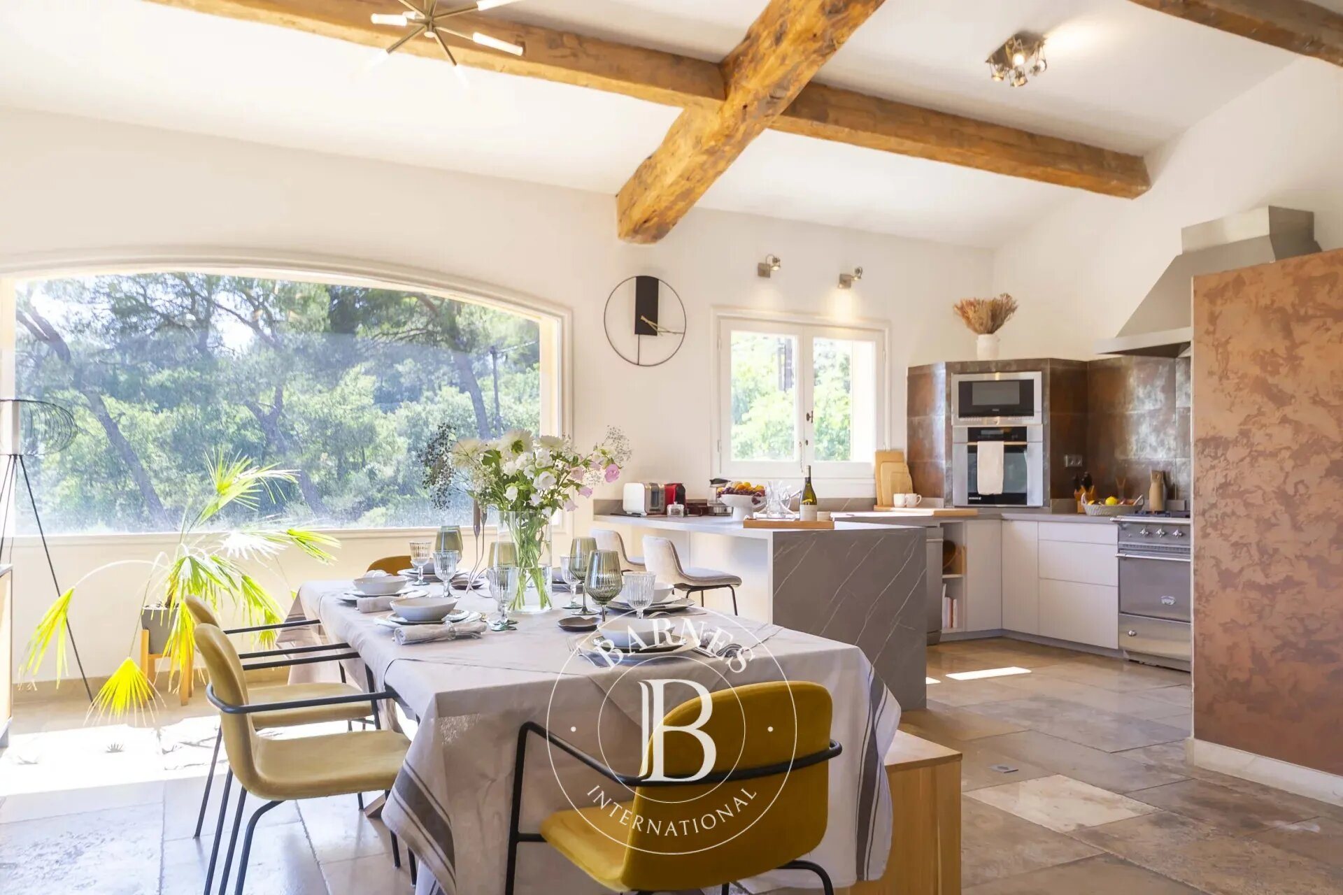 Maison à louer, 230m², Le Tholonet