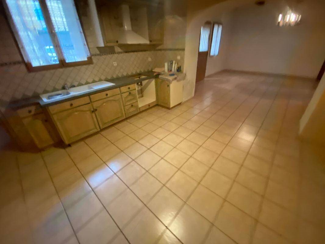 Maison à vendre, 115m², Mallemort
