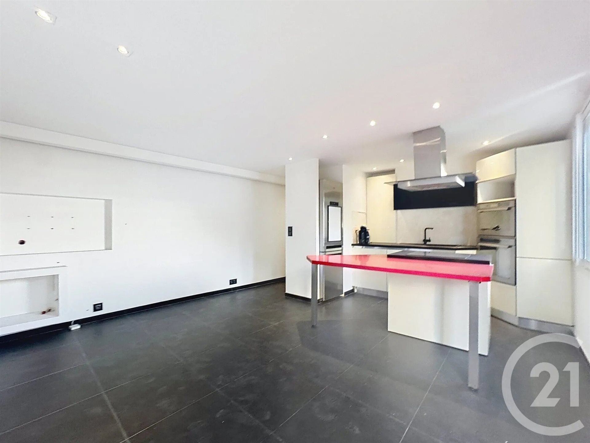 Appartement à louer, 54m², Cannes