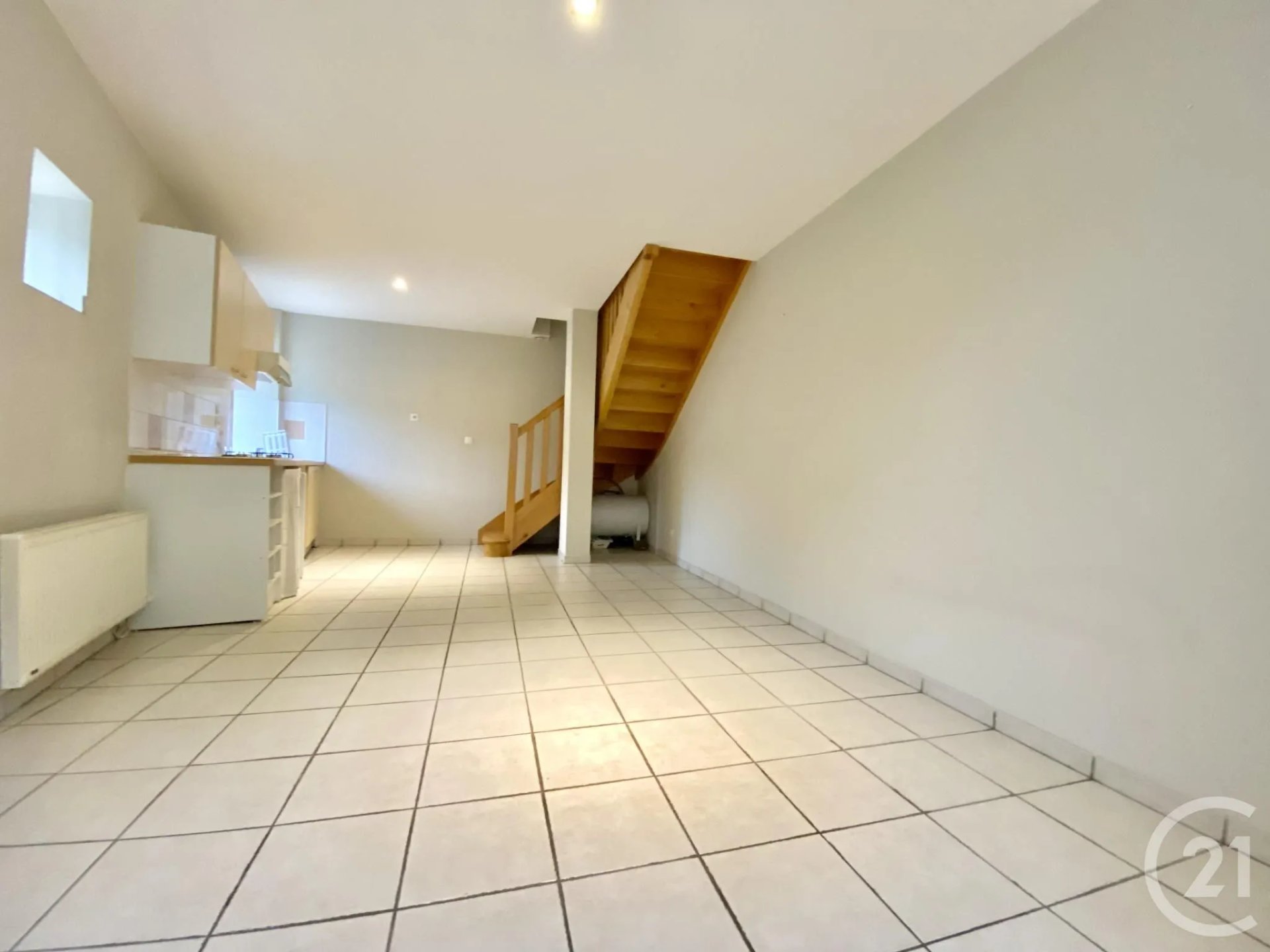Maison à louer, 40m², Saint-Genix-les-Villages