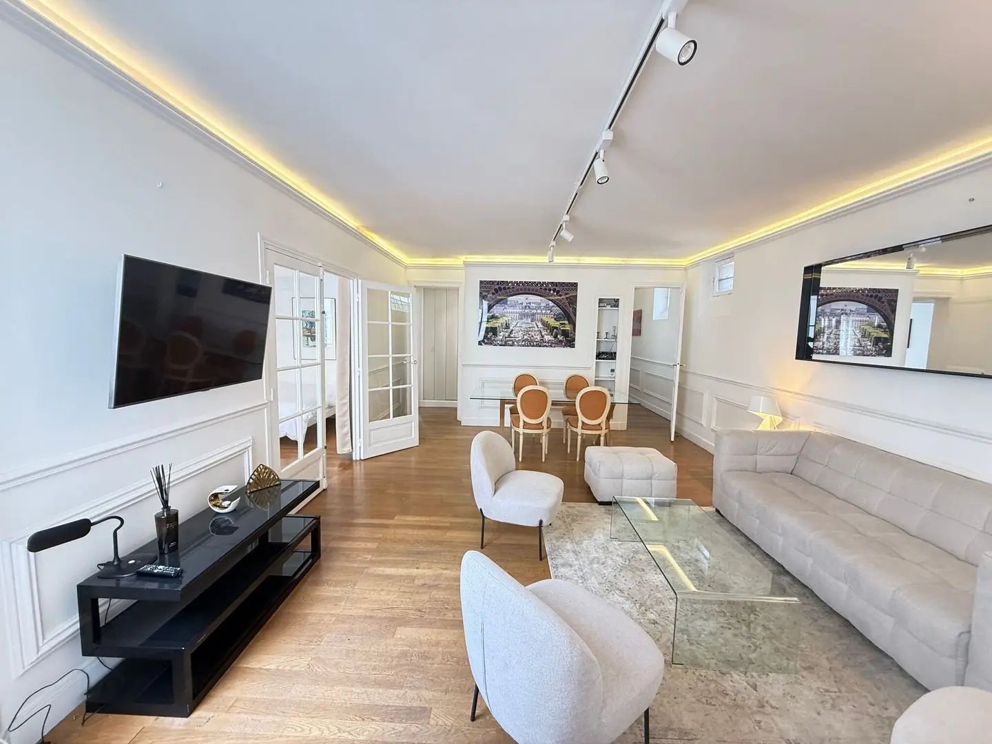 Appartement à louer, 100m², Paris 8ème