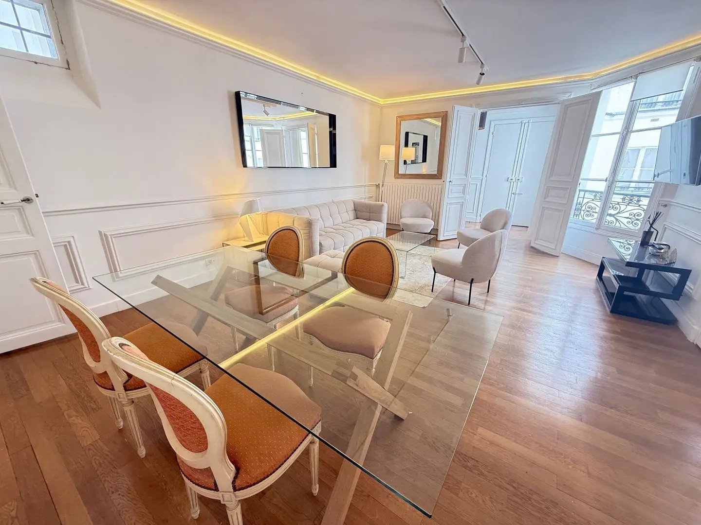Appartement à louer, 100m², Paris 8ème