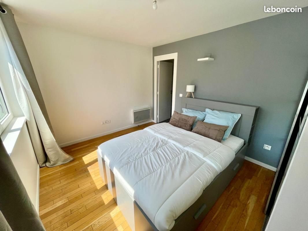 Appartement à louer, 43m², Courbevoie