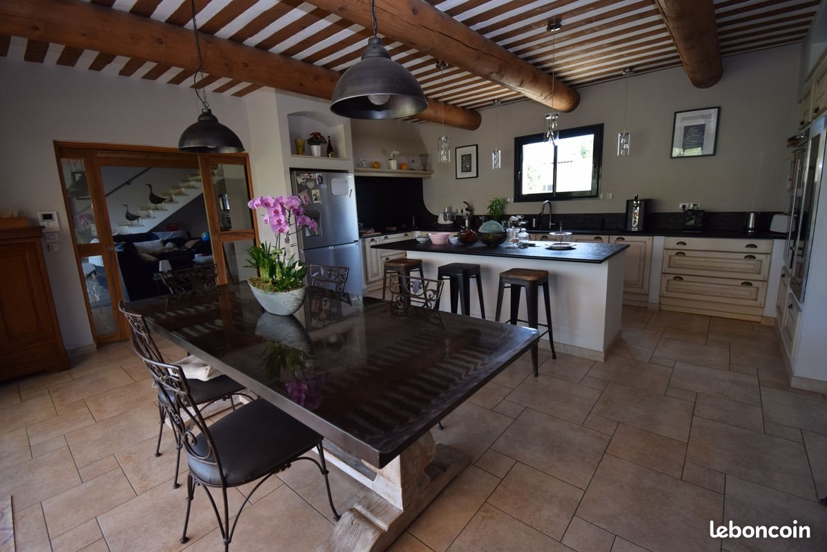 Maison à vendre, 218m², Vedène