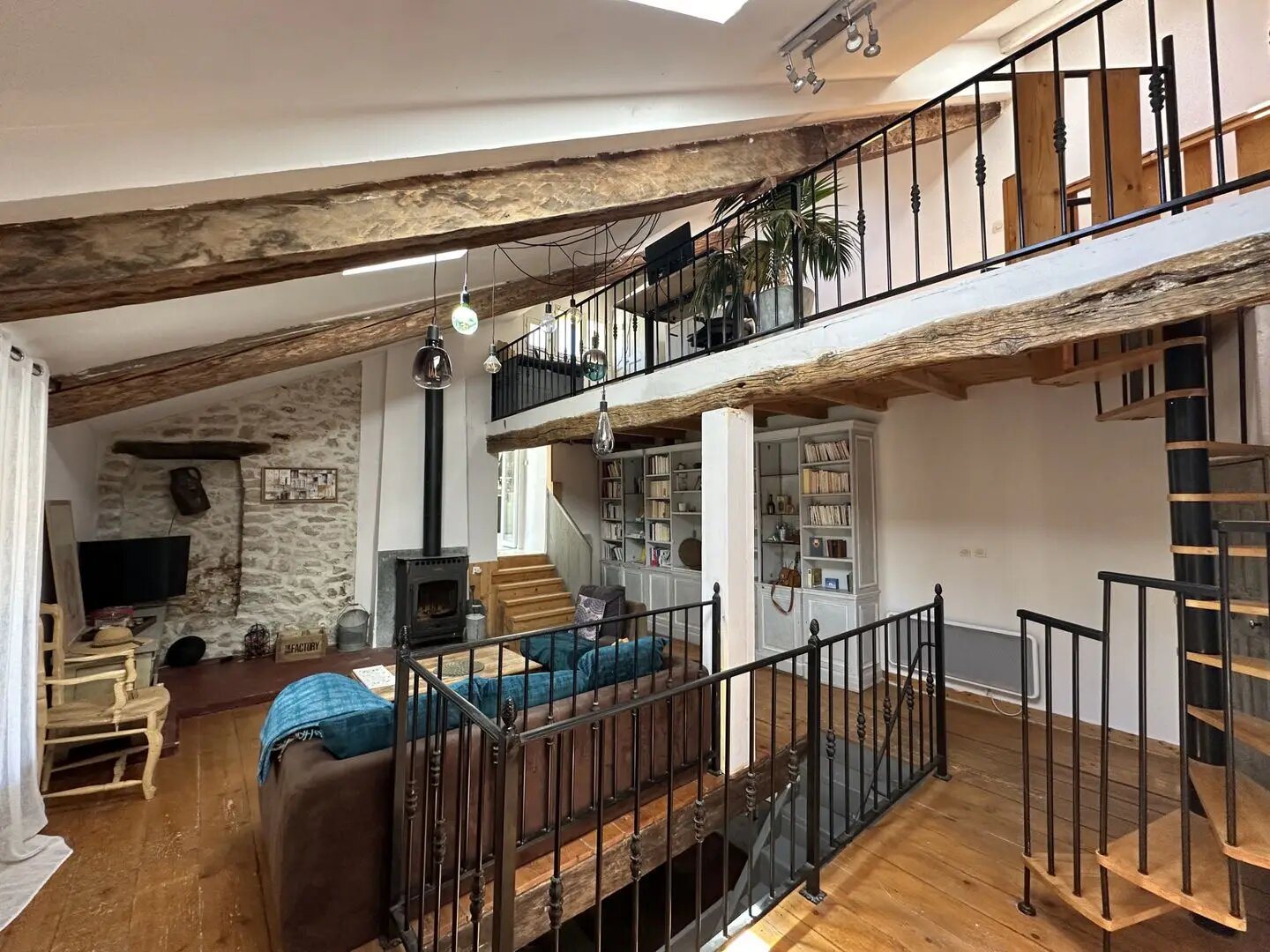 Maison à vendre, 150m², Revest-du-Bion