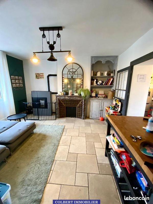 Maison à vendre, 94m², Mont-Saint-Sulpice