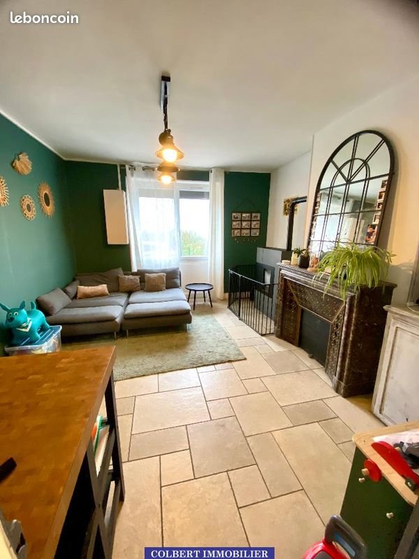 Maison à vendre, 94m², Mont-Saint-Sulpice