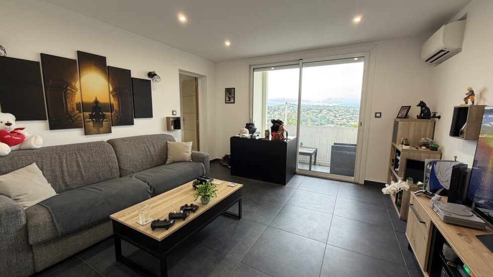 Appartement à louer, 41m², Vence