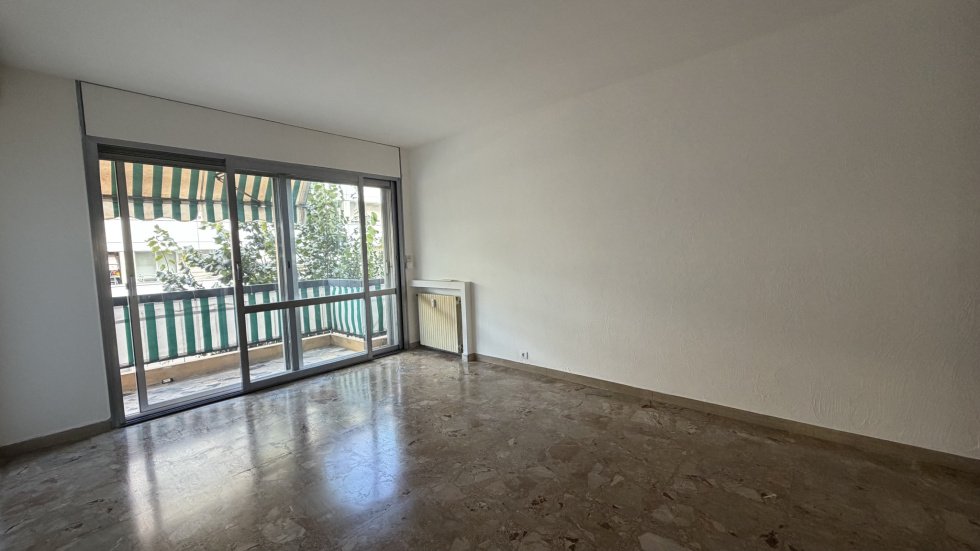 Appartement à louer, 46m², Vence