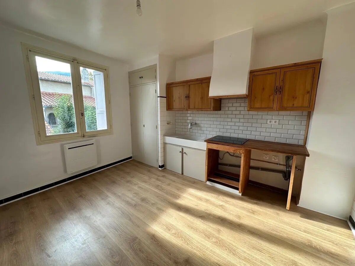 Appartement à louer, 78m², Prades