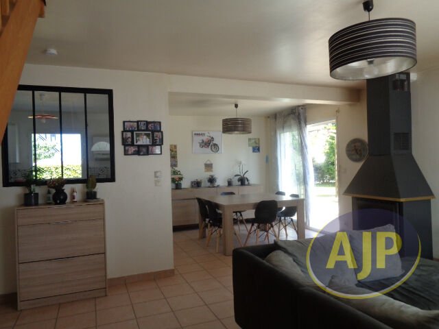 Maison à vendre, 91m², Plumelec