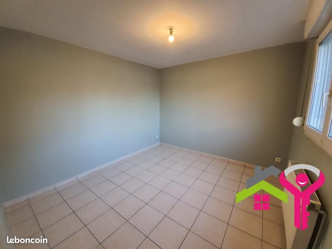 Appartement à louer, 60m², Denain