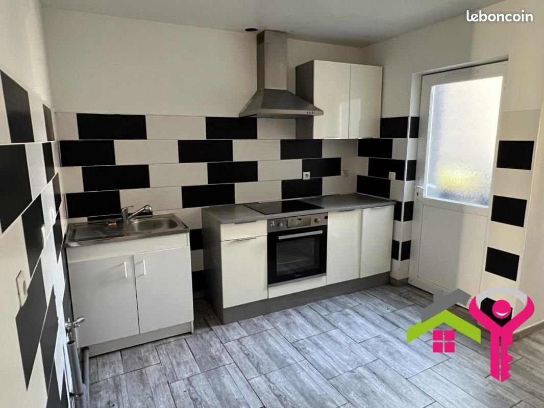 Appartement à louer, 94m², Denain