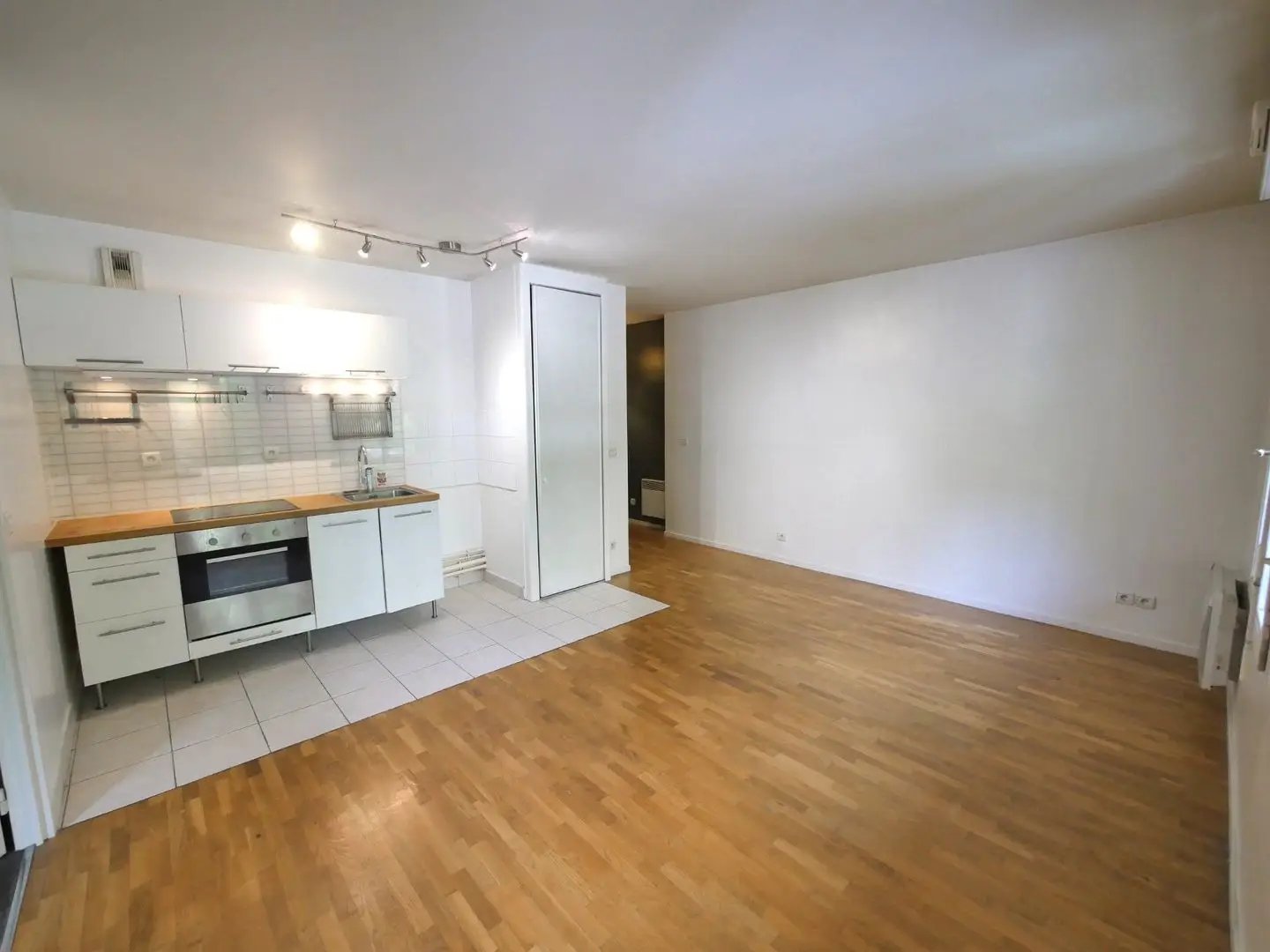 Appartement à louer, 40m², Suresnes