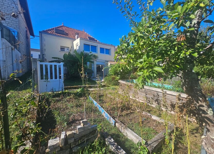 Maison à louer, 133m², Saintes