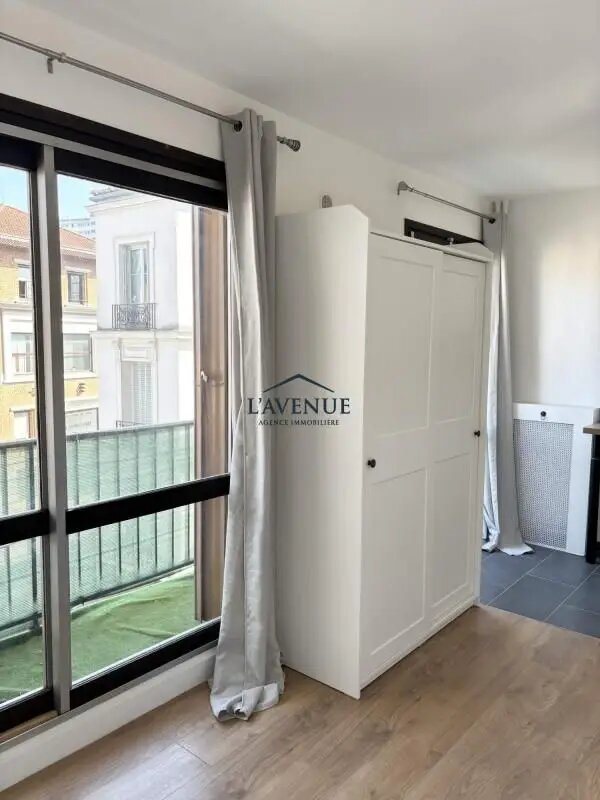 Appartement à louer, 21m², Paris 15ème