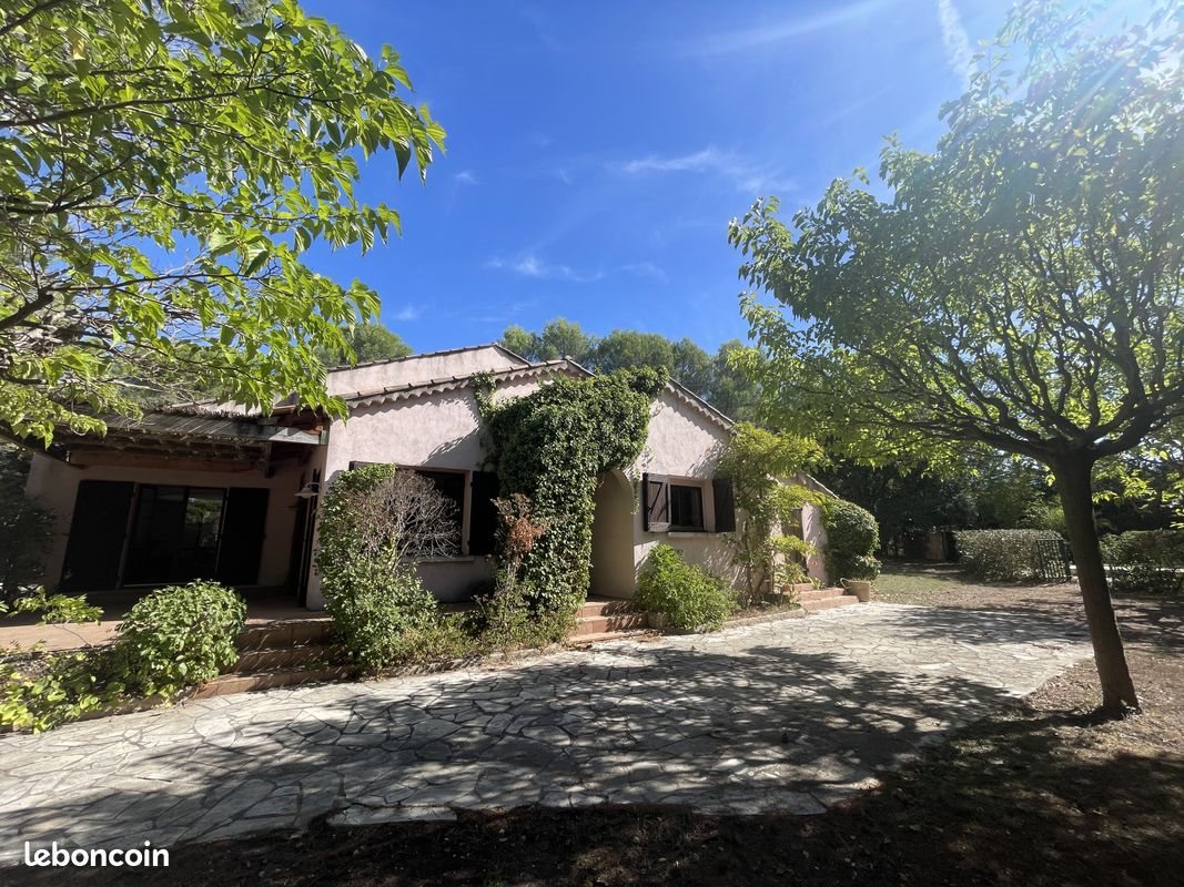 Maison à vendre, 240m², Éguilles