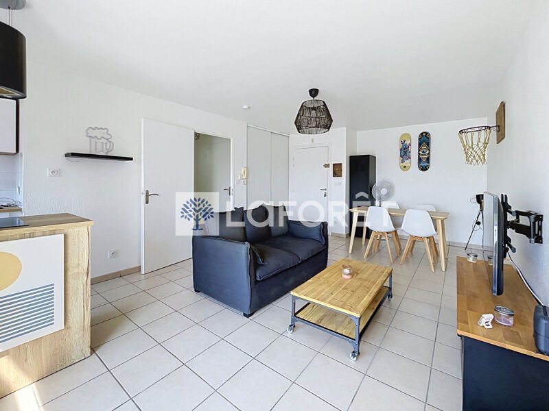 Appartement à louer, 43m², Saint-Estève