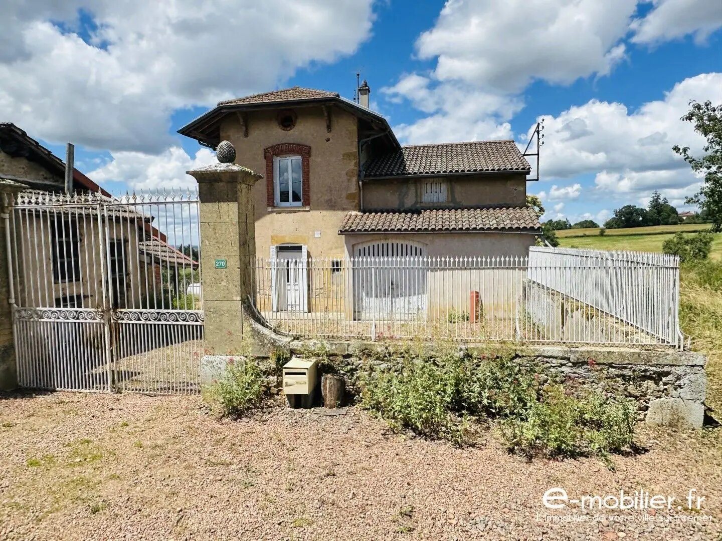 Maison à vendre, 75m², Fleury-la-Montagne