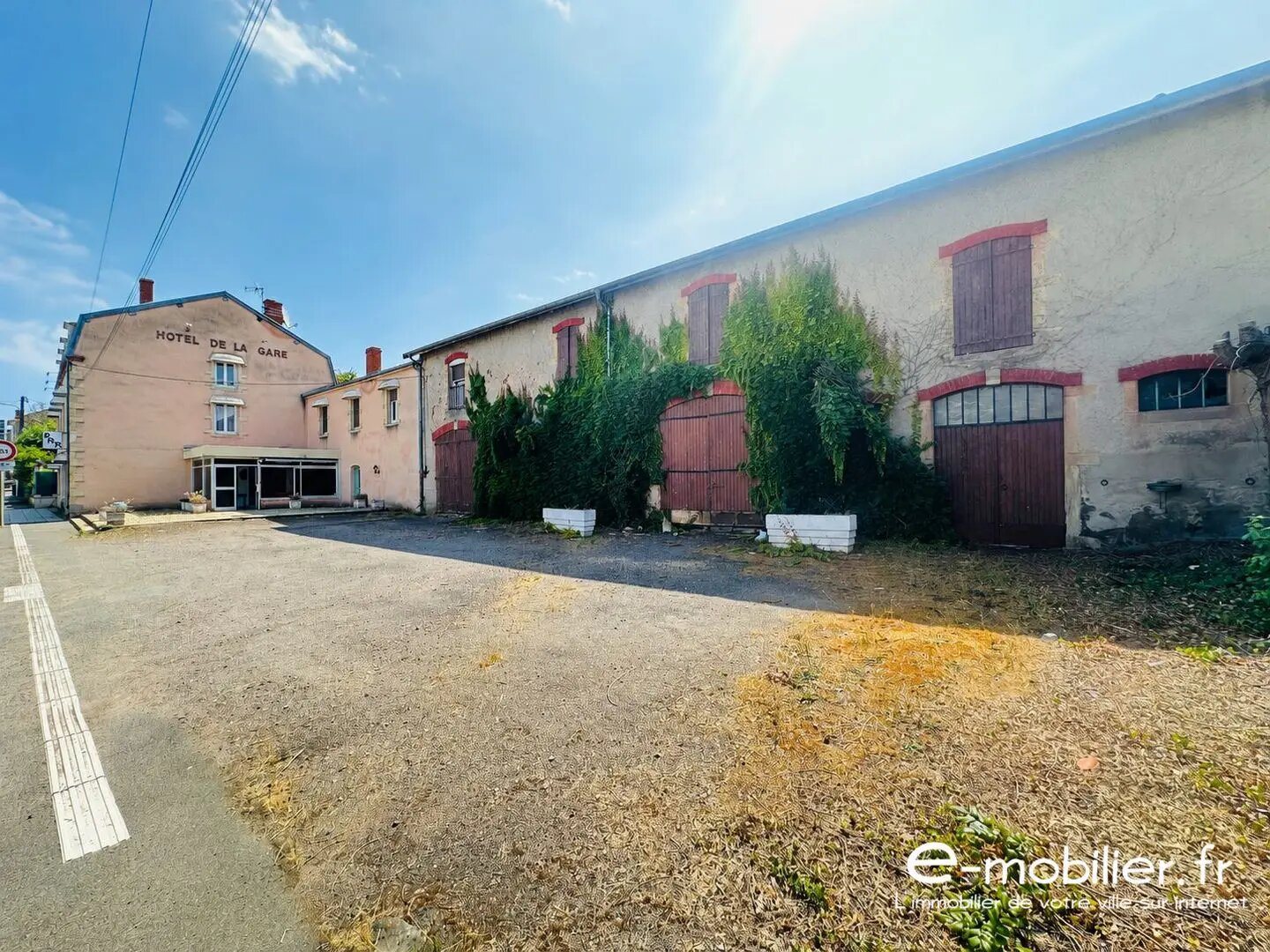 Maison à vendre, 530m², La Clayette