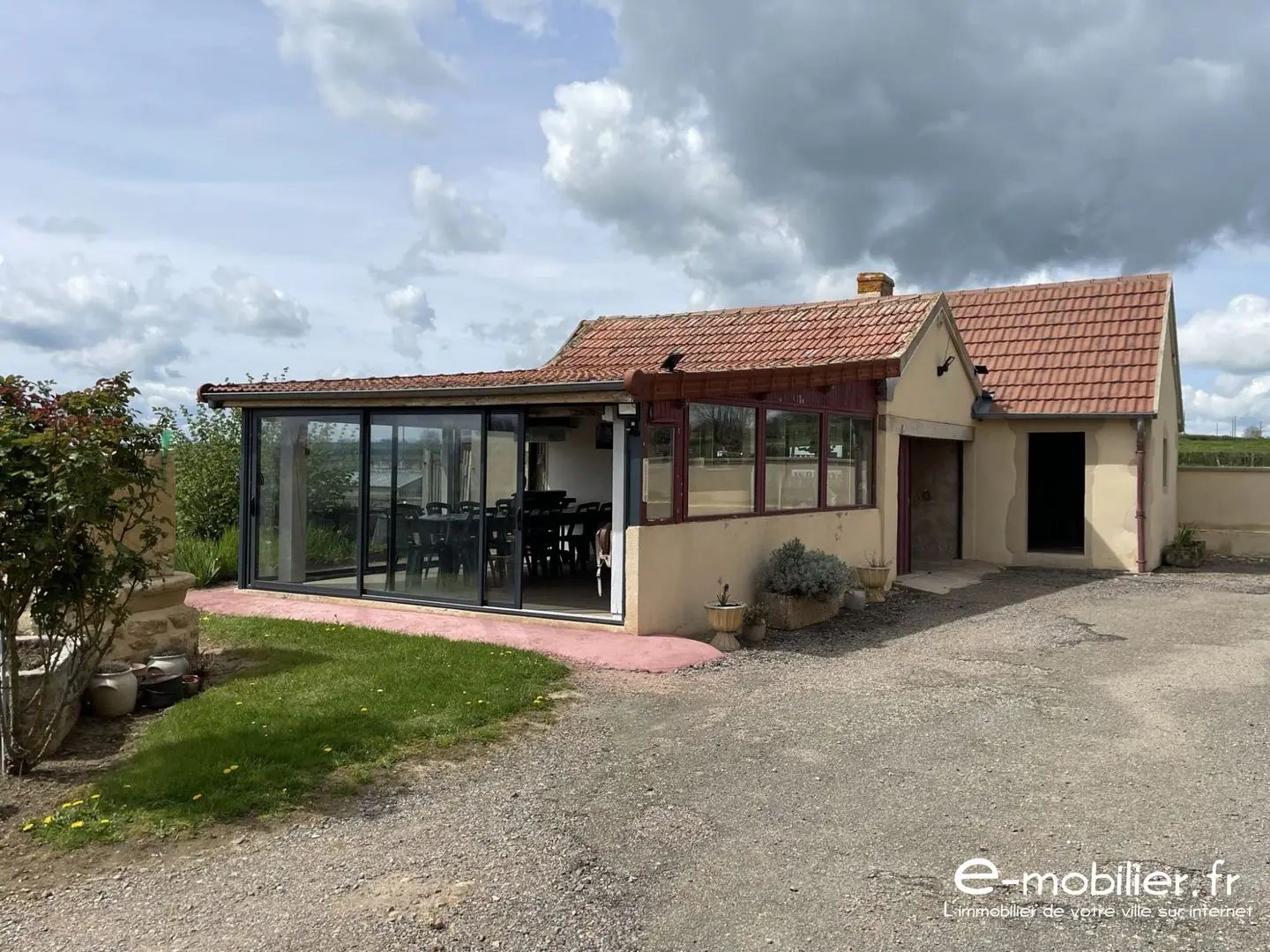 Maison à vendre, 110m², Saint-Christophe-en-Brionnais