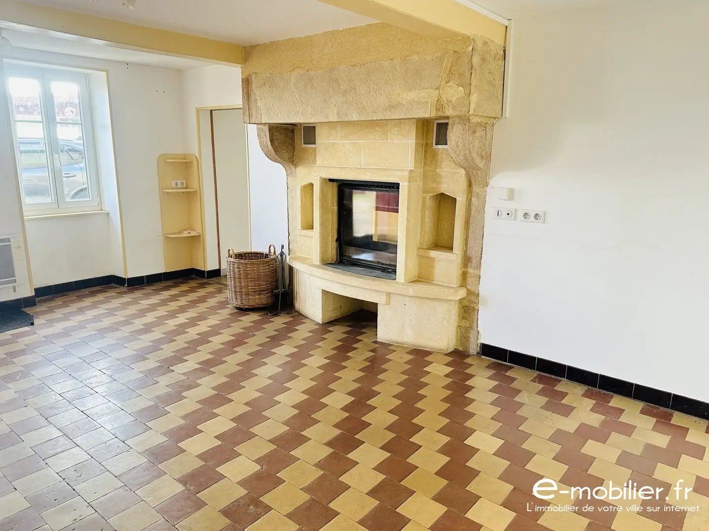 Maison à vendre, 110m², Saint-Christophe-en-Brionnais