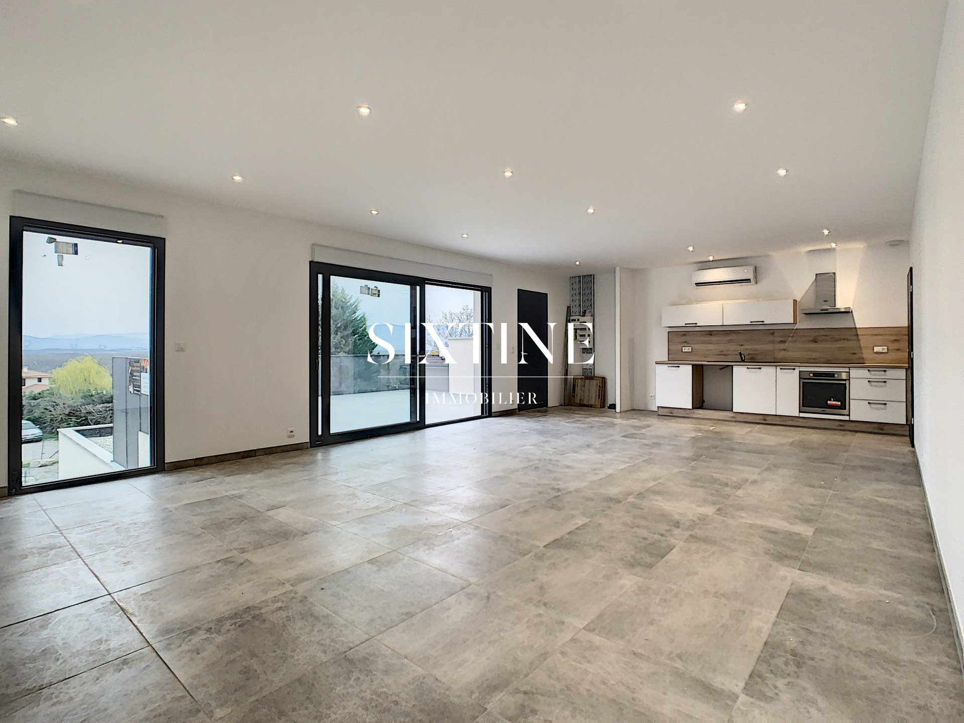 Appartement à louer, 4m², Vernioz