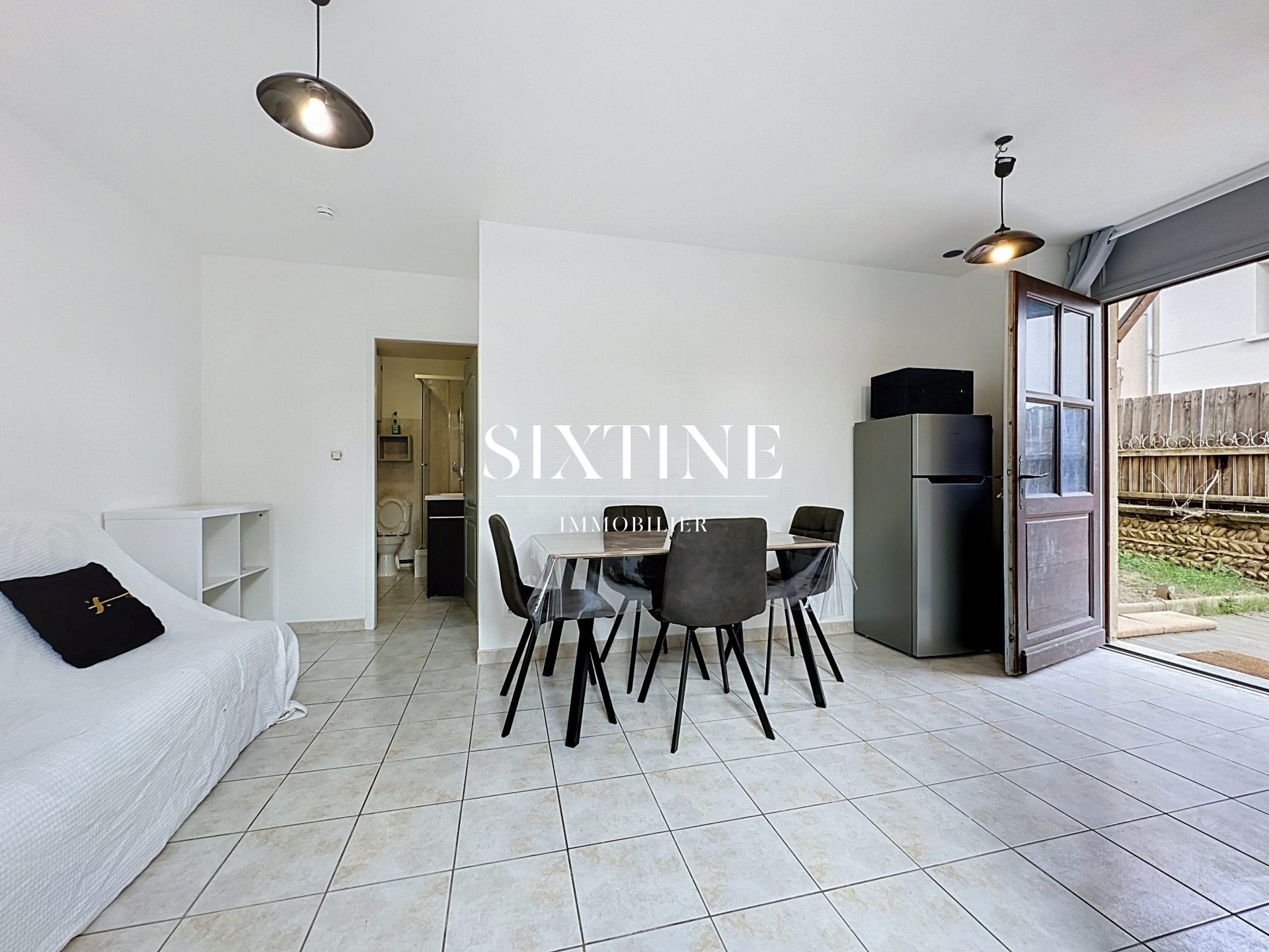 Appartement à louer, 2m², Vernioz