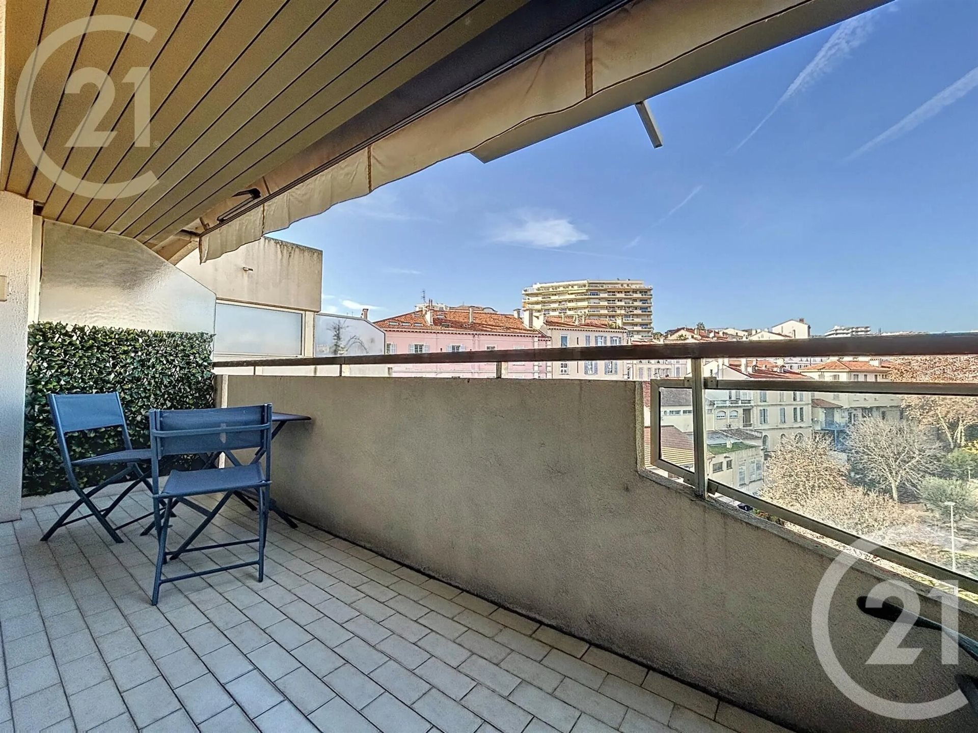 Appartement à louer, 24m², Cannes-la-Bocca