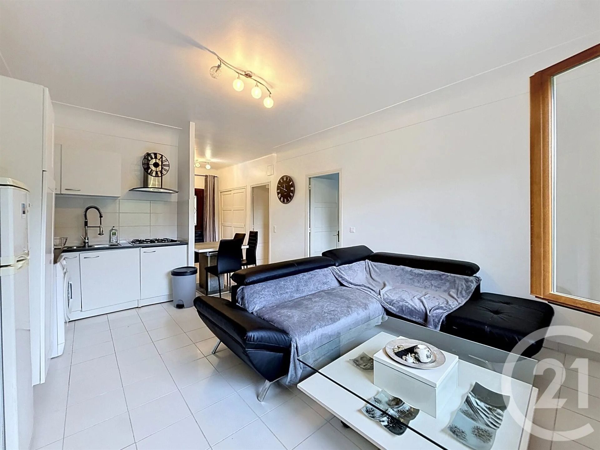 Appartement à louer, 61m², Mougins