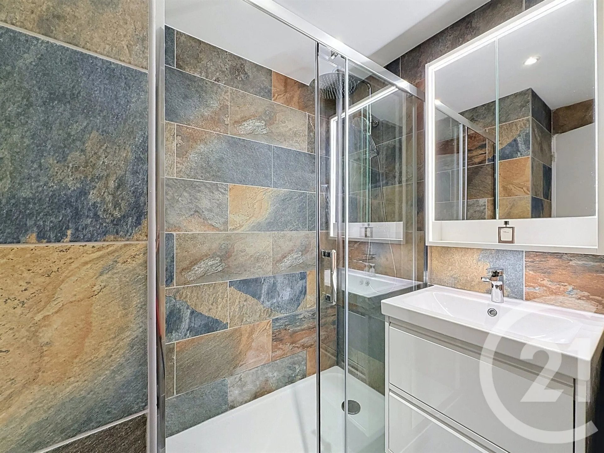Appartement à louer, 27m², Cannes